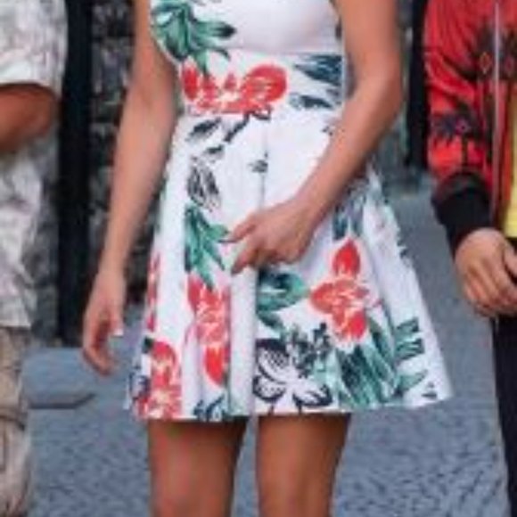 🌼2/$30🌼Dress with Pockets! - Picture 9 of 9